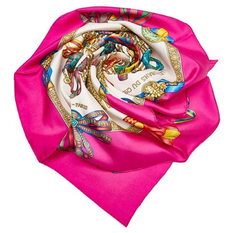 foulard hermes come cintura|The Iconic Carré by Hermès, How To Wear It.